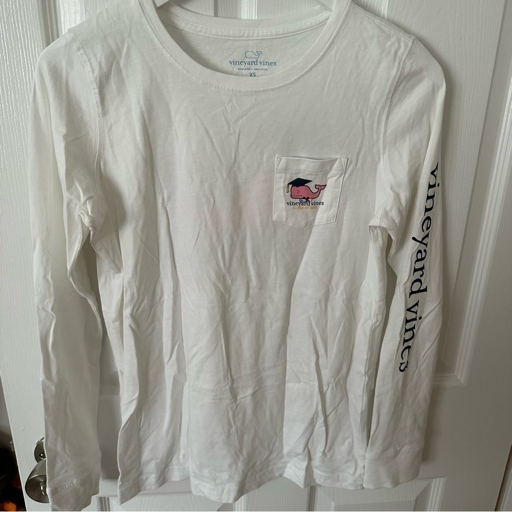 VINEYARD Vines Class of 2018 Graduation Long Sleeve